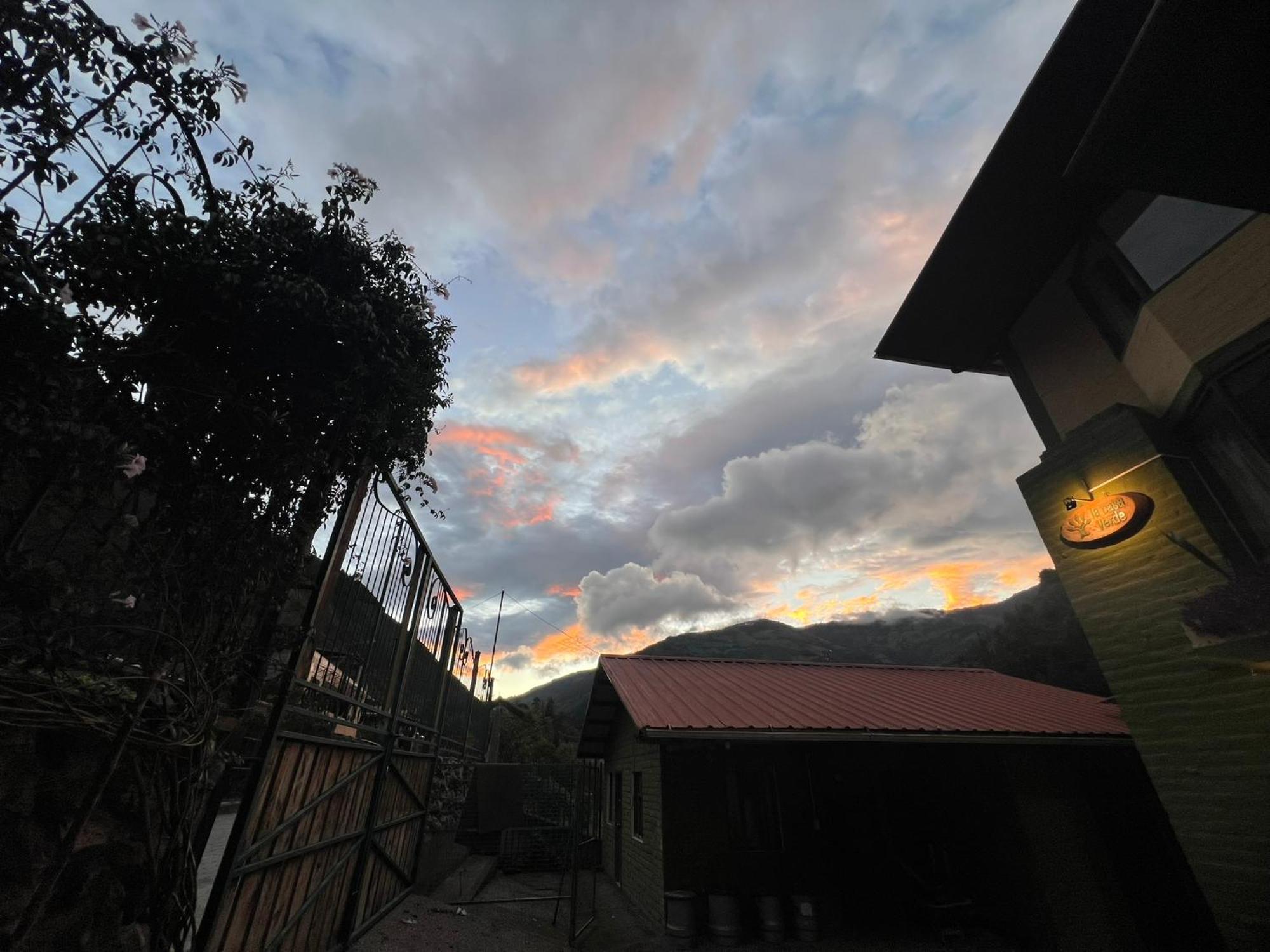 La Casa Verde Eco Guest House Banos  Luaran gambar