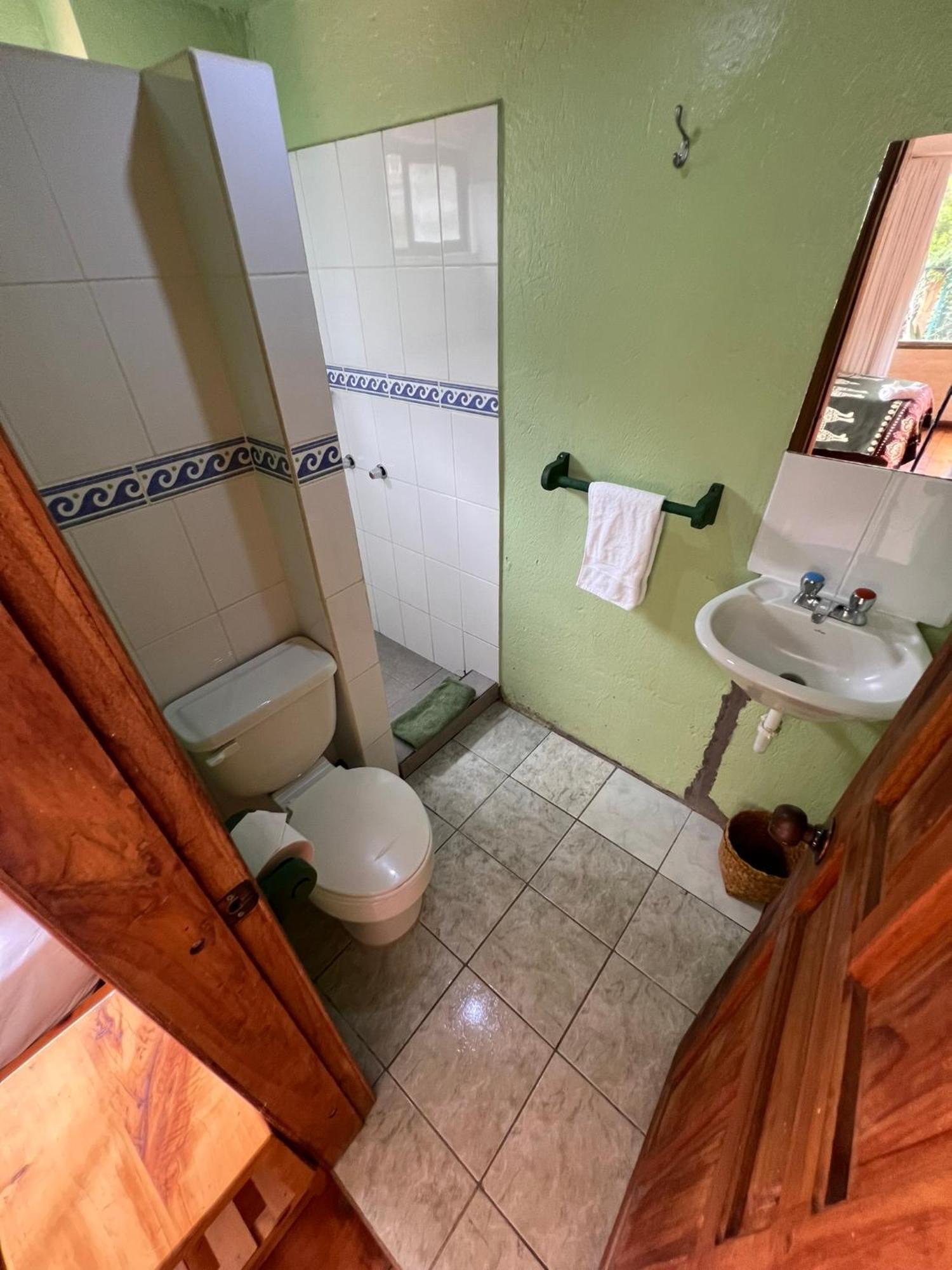 La Casa Verde Eco Guest House Banos  Bilik gambar